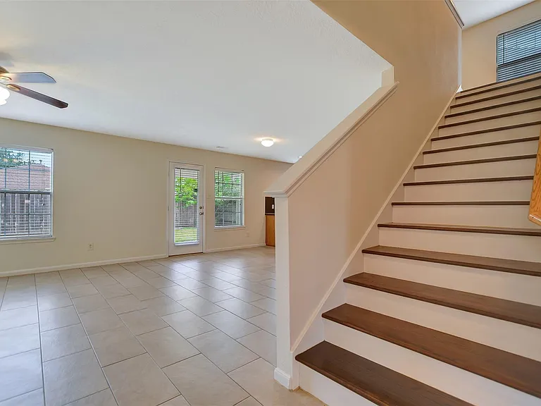29198 Legends Green Dr — Photo 8