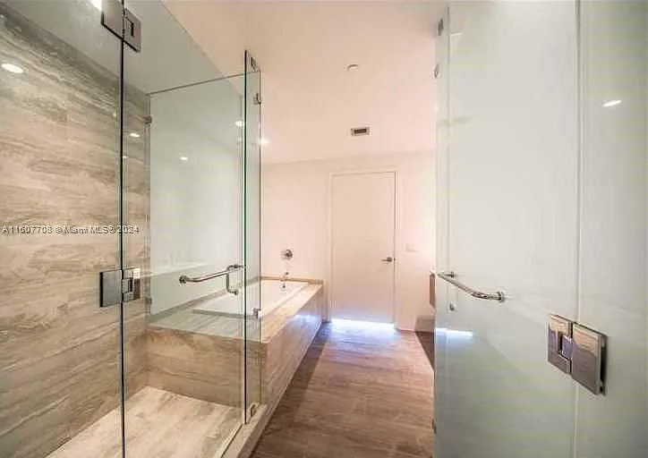 2900 NE 7th Ave #3309 — Photo 9