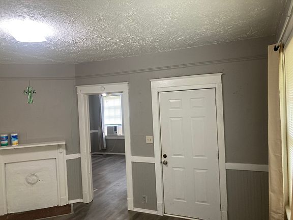 4th image of 545 3rd Shannon St