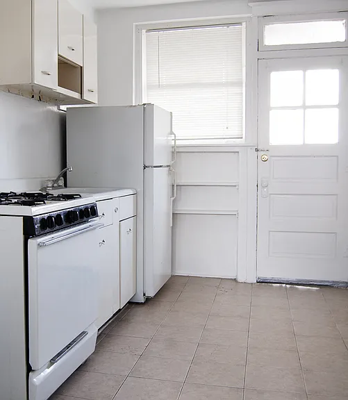 5137 W Windsor #51373E — Photo 2