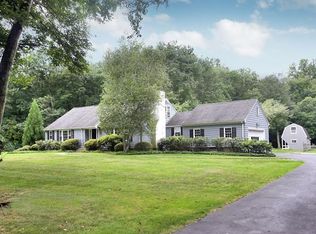 1163 Merwins Ln, Fairfield, CT 06824