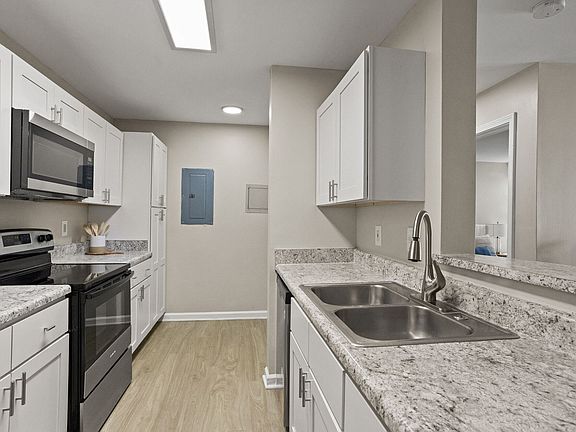 2nd image of 1 Saint George Blvd APT 101