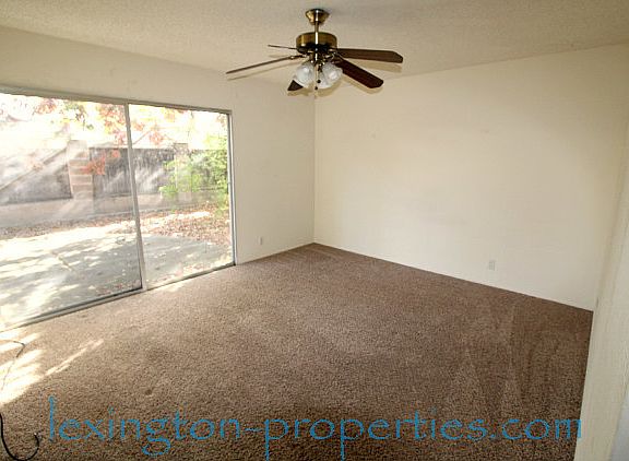 4th image of 4940 Dewey Dr
