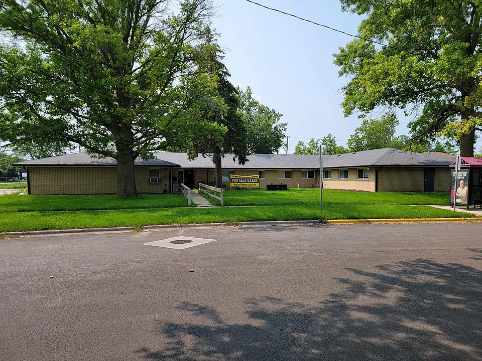 908 Greenbrier Rd #908