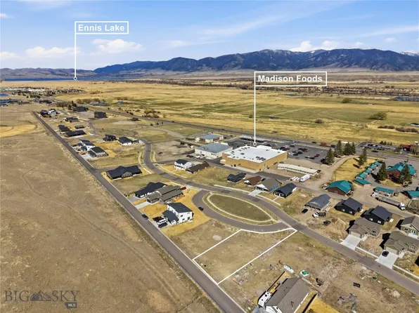 11 Oval Ave, Ennis, MT 59729