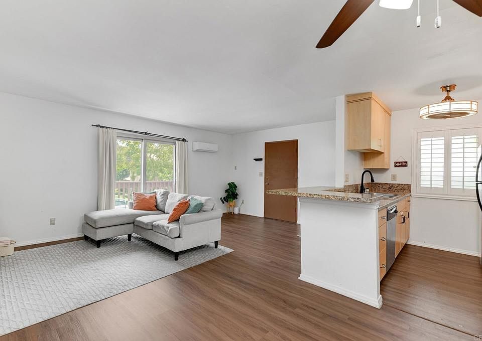 1st image of 6470 Bell Bluff Ave