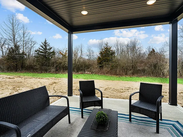 5669 White Pine Ln — Photo 23