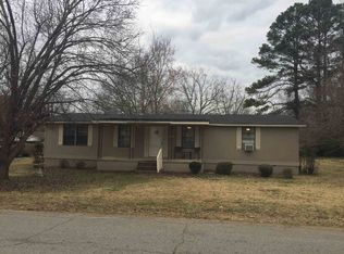 106 Hendry St, Union Point, GA 30669