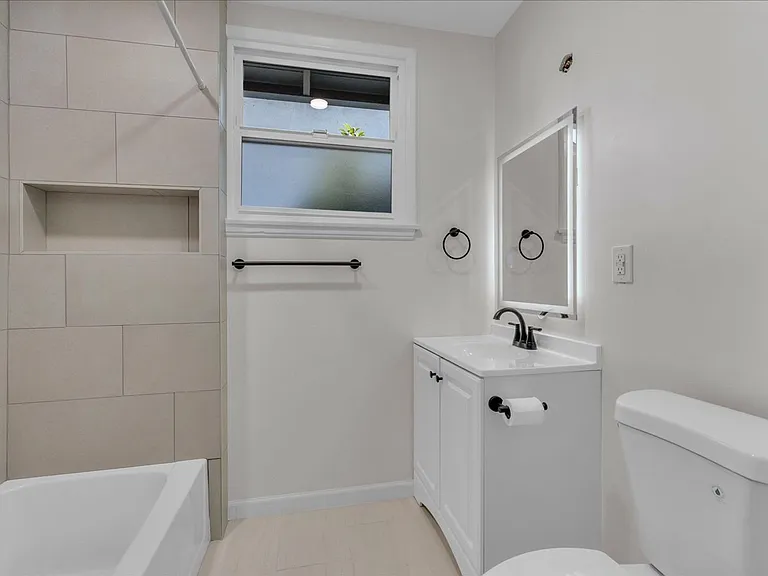 4943 Coldwater Canyon Ave — Photo 16
