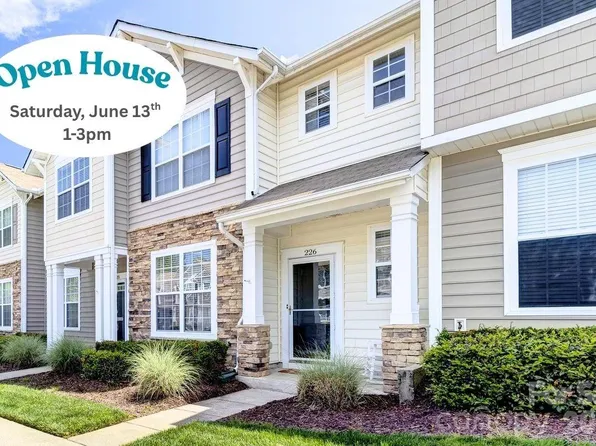 226 Dawn Mist Ln, Fort Mill, SC 29708