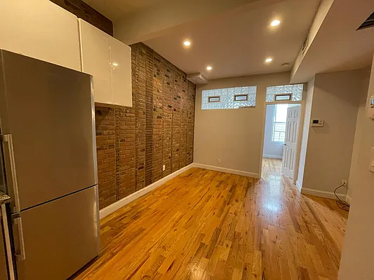 Rented by NY Living Solutions | media 3