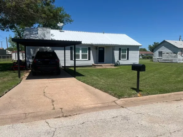 406 Thomas St, Olney, TX 76374