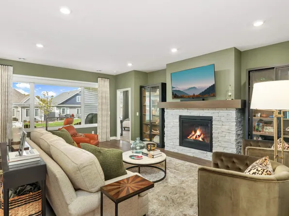 6746 Woodland Cove Blvd, Minnetrista, MN 55331