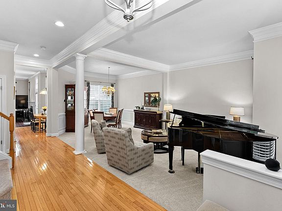 4th image of 516 Gentlewood Sq