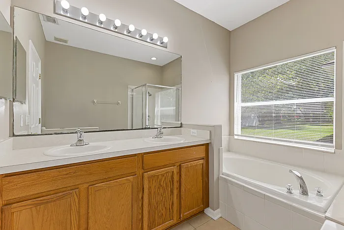 1209 Willow Branch Dr — Photo 15