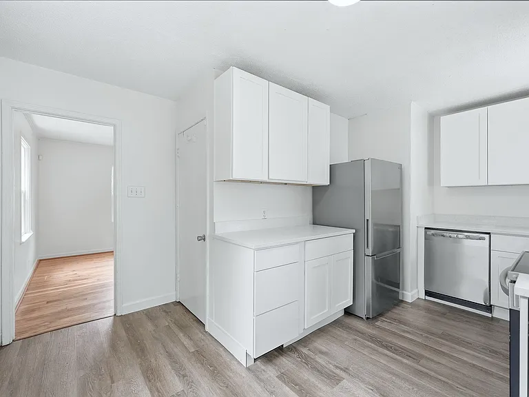 4705 E 35th St — Photo 31