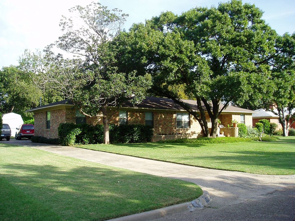 Front Yard View