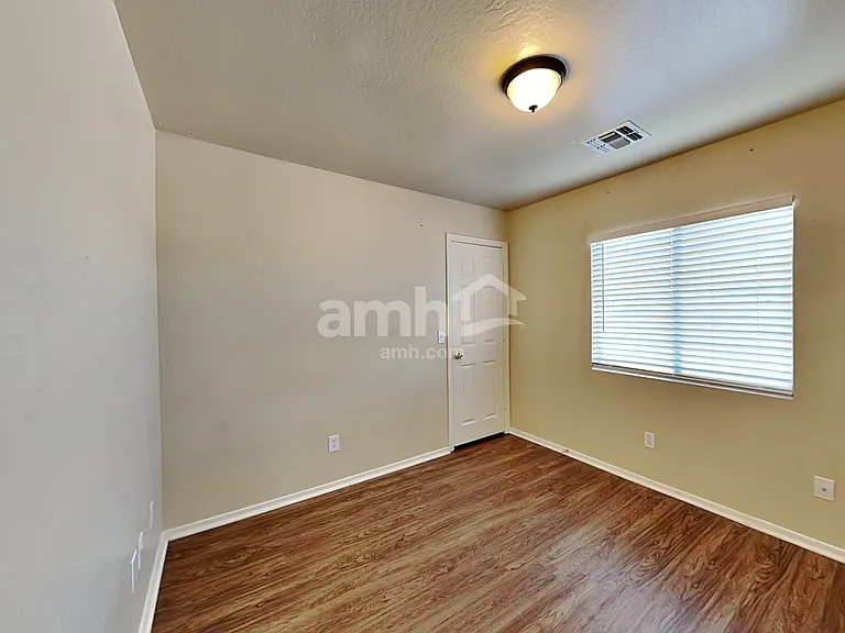 22644 W Adams Dr — Photo 19