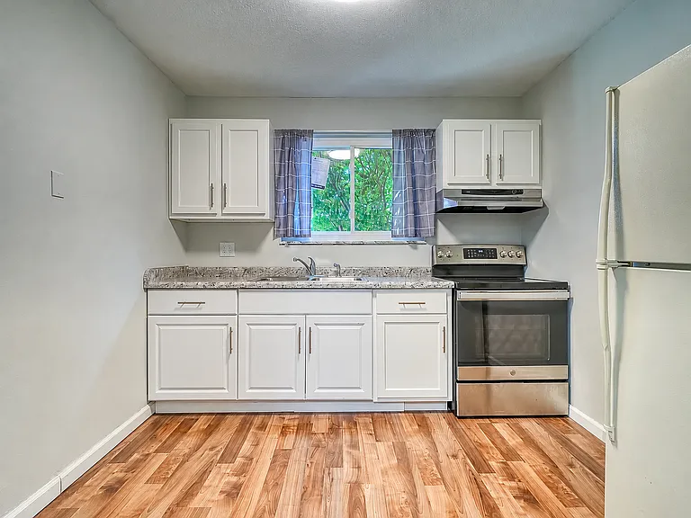 24665 Clareshire Dr #101 — Photo 6