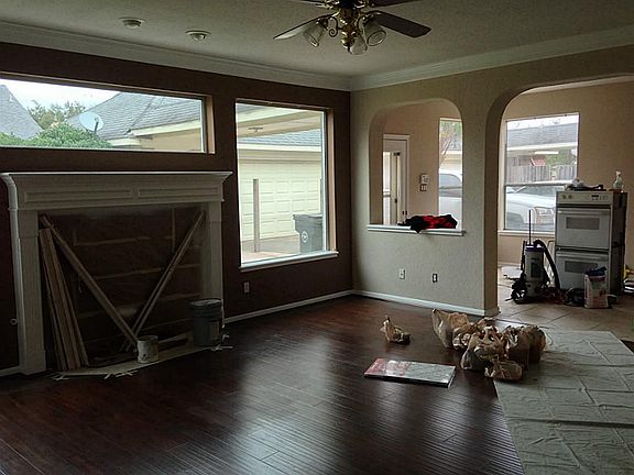4th image of 1303 Meadow Lakes Dr