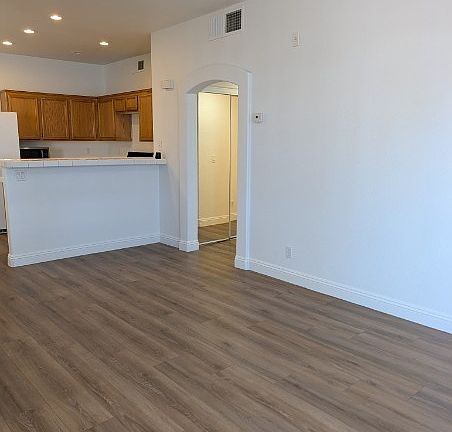 2nd image of 2201 Ramsgate Dr APT 116