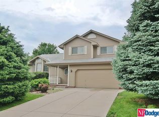 4511 Longview St, Papillion, NE 68133