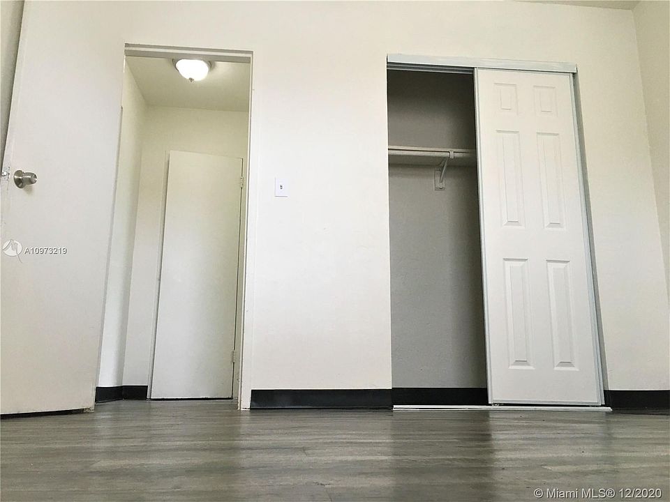 2nd image of 410 NW 7th St #7