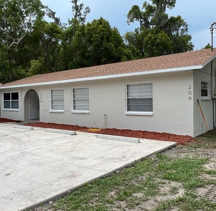 1st image of 210 NW 13th Ave