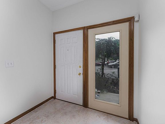 3rd image of 406 Olentangy Forest Dr #9B