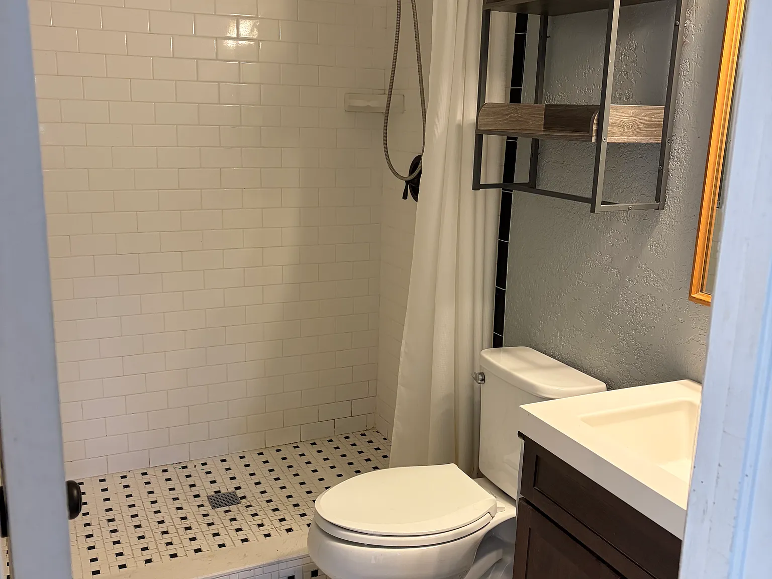 2 bed, 1267 sqft, $2,300 — Photo 4