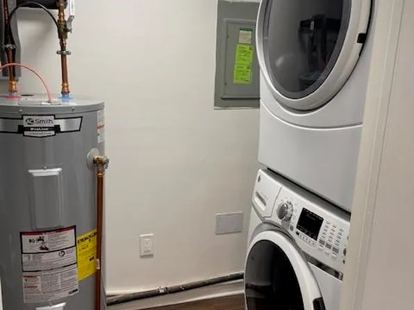 190 Charles Street image 7 of 22