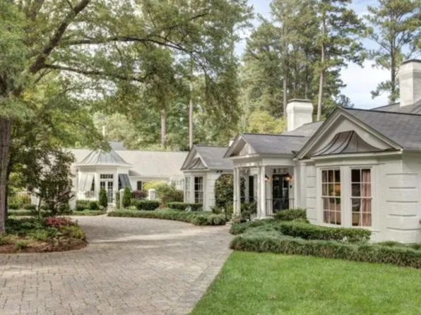 5 Littlewoods Ln, Durham, NC 27707