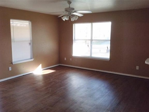 2nd image of 9723 Stonewood Dr