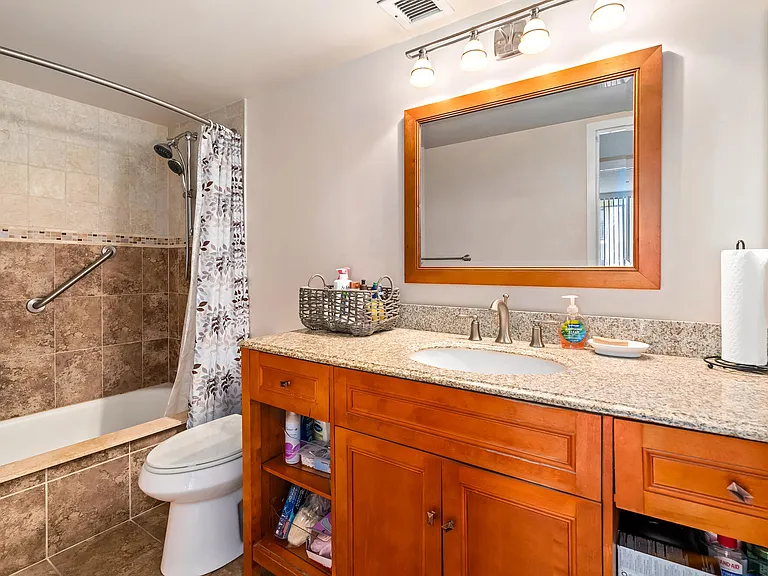2000 Atlantic Shores Blvd #410 — Photo 24