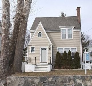 72 Treat Ave, Stamford, CT, 06906