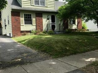 430 Tarrington Rd, Rochester, NY 14609