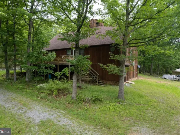 4215 S Page Valley Rd, Luray, VA 22835