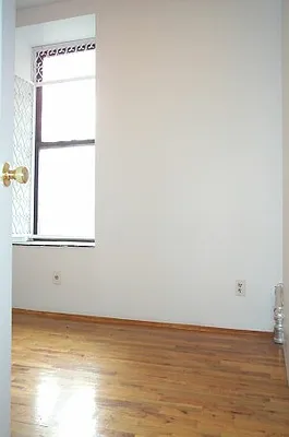 Rented by Tower Brokerage | media 40