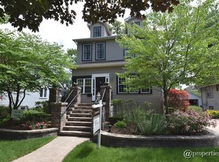 637 S Swain Ave, Elmhurst, IL 60126