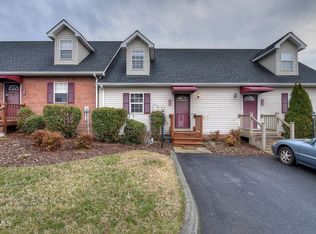305 Hallbrook Dr #19, Johnson City, TN 37615