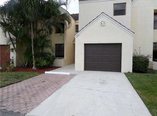 7460 Champagne Pl, Boca Raton, FL 33433