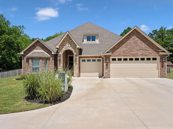 4945 Lost Cove Rd, Grove, OK 74344