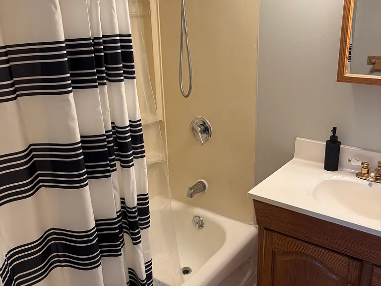 1091 Ridge Rd #2 — Photo 8