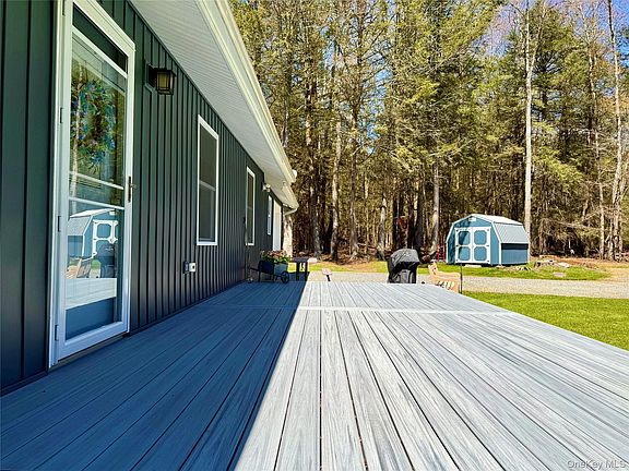 5th image of 61 Pioneer Drive