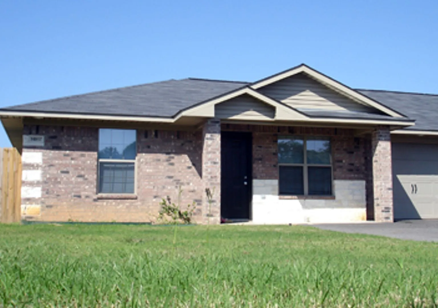 Coming Soon: 2 bedroom, 2 bathroom Duplex in Lindale TX! — Photo 2