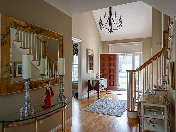 4th image of 62 Caldwell Farm Rd