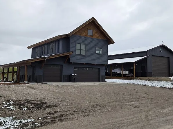 370 E Bustle Creek Dr, Alta, WY 83414