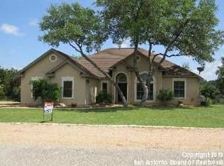 850 Gallagher Dr, Canyon Lake, TX 78133