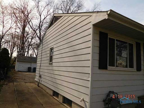 3rd image of 5323 Winona Dr