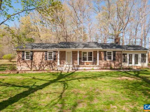 8882 James River Rd, Shipman, VA 22971